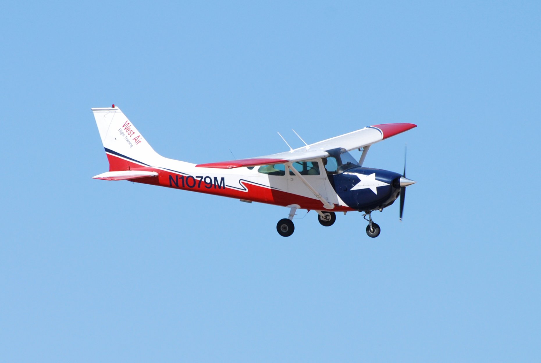 Cessna 172 Skyhawk — real photograph